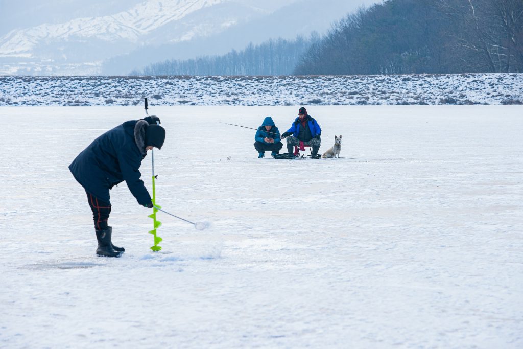 Ice Fishing Beginners Guide - Fishing Companion